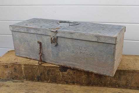 uss mfg 1943 metal tool box|VINTAGE WWII 1943 U.S. P&B MFG CO .